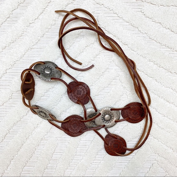 Express Accessories - Express Leather and Metal Strap Conchology Belt Express Accessories - Express Leather and Metal Strap Conchology Belt